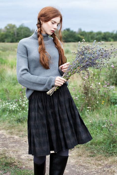 Wind in the Willows: An inspo album - Album on Imgur English Farm, Countryside Fashion, Style Anglais, Estilo Hippy, Scottish Fashion, Long Red Hair, Country Fashion, Long Red, Mori Girl