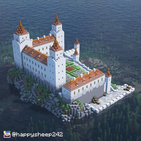 Built this medieval island castle in Minecraft but it turned out to kind of look more like some sort of island prison... I also made a YouTube tutorial on it, so if you want to create something like this castle, make sure to click the link :) Castle In Minecraft, Minecraft Island, Minecraft Castle Blueprints, Island Castle, Minecraft Kingdom, Minecraft City Buildings, Minecraft House Plans, Minecraft Castle, Minecraft Medieval