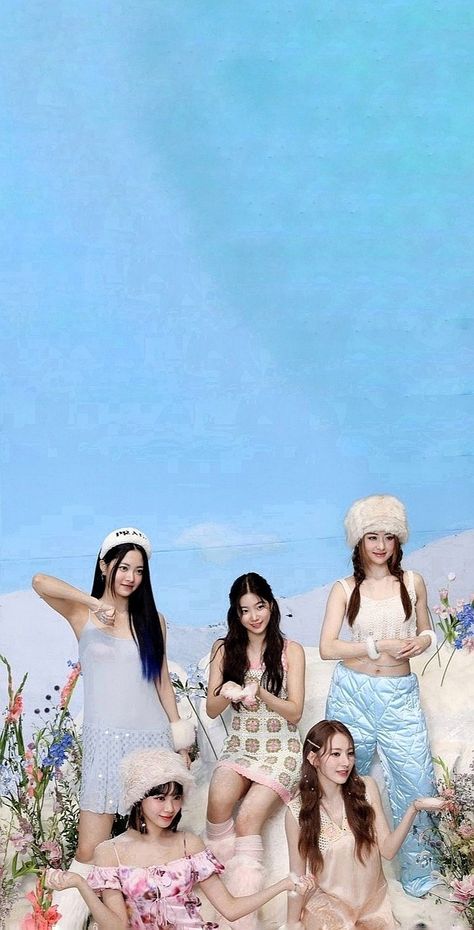 kpop girl group le sserafim wallpaper Le Sserafim Frozen Aquamarine Wallpaper, Le Sserafim Impurities Wallpaper, Frozen Aquamarine Le Sserafim, Le Sserafim Frozen Aquamarine, Lesserafim Wallpaper Ot5, Le Sserafim Ot5 Wallpaper, Le Sserafim Aesthetic Wallpaper, Le Sserafim Wallpaper Aesthetic, Frozen Aquamarine