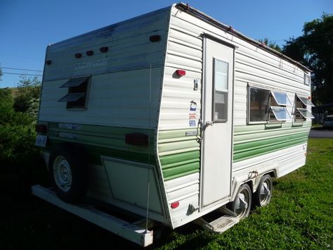 1978 Nomad Trailer Restoration/Project: From rot to not! - iRV2 Forums Vintage Trailer Remodel, Vintage Trailers Restoration, Nomad Travel, Travel Camper, Slide In Camper, Camper Trailer Remodel, Vintage Camper Remodel, Holiday Rambler, Old Campers