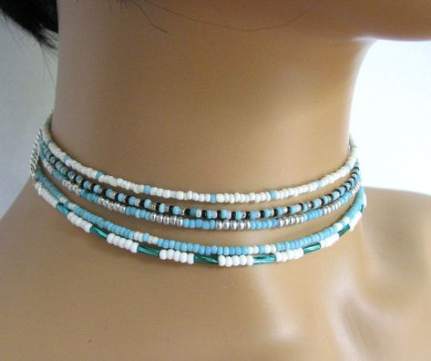 Blue Bead Necklace, Ideas Collares Bolitas, Beaded Chocker Ideas, Seed Bead Necklace Ideas, Bead Necklace Ideas, Blue Beads Necklace, Choker Beads, Pulseras Kandi, Seed Beads Necklace