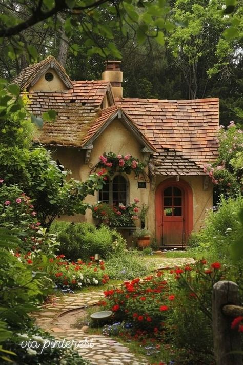 Tiny &cozy country house &cottages Cozy Cottage Exterior, Small House Inspiration, Queso Cottage, Fantasy Houses, Cottage Core House, Stone Cabin, Cozy Cottages, Log Cabin Rustic, Fairytale House