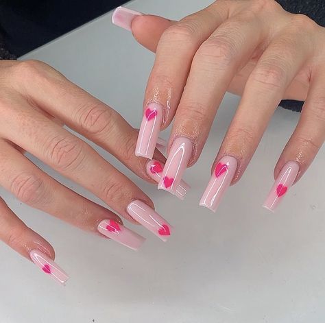 Nail Ideas Pink With Gems, Almond February Nails, Pink V Day Nails, Pink Acrilyc Nails, Fire Heart Nails, Pink Nails With Heart Design, Soft Pink Nails Designs, Pink Hearts Nails, Valentines Day Nails Long