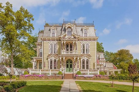 100s of Victorian Homes    http://pinterest.com/njestates/victorian-homes/  http://www.njestates.net/real-estate/nj/listings Victorian Houses For Sale, Wethersfield Ct, Manicured Lawn, Tin Ceilings, Mansard Roof, England Homes, Victorian Interior, Porte Cochere, Real Estat