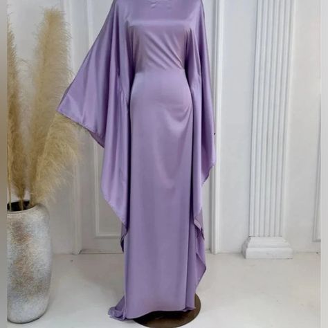 Size Small Brand New Wedding Dress Sweater, Farasha Abaya, Satin Abaya, Butterfly Abaya, Muslim Evening Dresses, Arabian Women, Dress Muslim, Eid Dresses, Abaya Dress