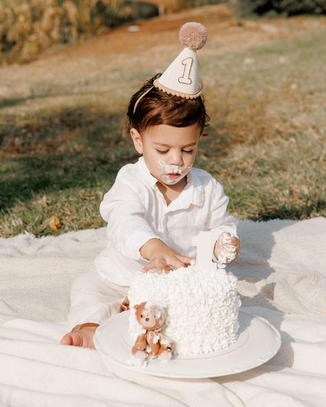 Sunrise first birthday photoshoot 🧸 First Birthday Photoshoot, Baby Birthday Photoshoot, Birthday Photoshoot, Baby Birthday, First Birthday, First Birthdays, Lifestyle, Birthday