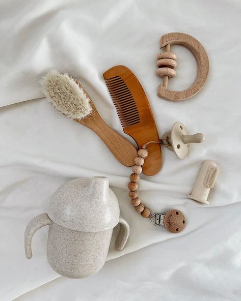 Neutral Pacifier, Rustic Nursery Room Ideas, Children Accessories, Gender Neutral Baby Gifts, Baby Nursery Neutral, Neutral Accessories, Neutral Baby Clothes, Rustic Nursery, Mother Baby