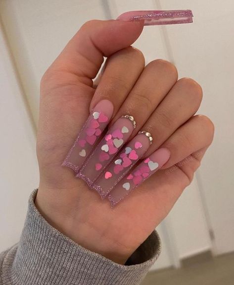 Nail inspo page 💖 on Instagram: "💗💋 By: @nailsbydariana ——— Swipe for more nail designs ✨ ——— ( Follow @jawnnails for more nail posts )" Vday Nails, Encapsulated Nails, Long Acrylic Nail Designs, Cute Acrylic Nail Designs, Long Square Acrylic Nails, Diamond Nails, Pink Acrylic Nails, Square Acrylic Nails, Heart Nails