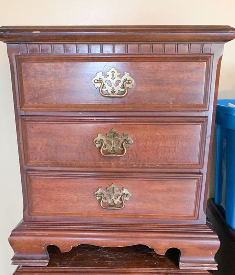 If you remember a few months ago, I shared a chest of drawers makeover that I would be completing as part of our master bedroom makeover. If not, you can see it  HERE. Well, since then, I have decided to go in a different direction. Surprise right!? I decided that I wanted all of my furniture white and distressed because our bed was black iron. With that being said, the chest of drawers is going to my daughter, who will get the old furniture as well. There will be a upcycled dresser ma… Dresser And Nightstand Makeover, Whitewashed Furniture, Refinished Nightstand, Diy Nightstand Makeover, Drawers Makeover, Chest Of Drawers Makeover, Wood Cornice, Old Dresser Drawers, Upcycle Dresser