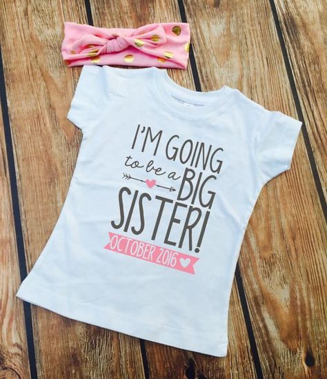 I'm Going to be a BIG SISTER Shirt - Matching Gold Foil Dot Headband - Big Sister Shirt - Announcement Shirt  www.VazzieTees.etsy.com www.VazzieTees.com Big Sister Shirt Ideas, Sister Shirt Ideas, Big Sister In Training, Big Sister Shirts, Big Sister Announcement Shirt, Big Sister To Be, Second Baby Announcements, Big Sister Announcement, Baby Number 2