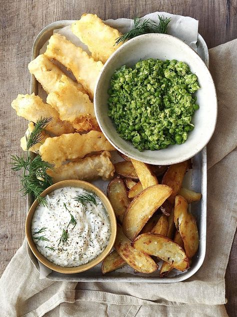 This tried-and-tested recipe for Tempura Cod Goujons is perfect for your Friday night fish supper, served with skin-on potato wedges, smashed minty peas and a homemade tartare sauce! Minty Peas, Fish Goujons, Salmon Fish Cakes, Tartare Sauce, Easy Suppers, Fish Supper, Gourmet Chicken, Mushy Peas, Homemade Tartar Sauce