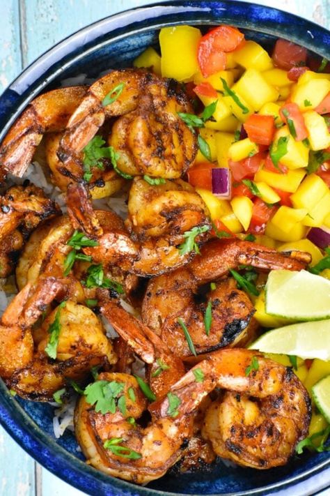 Jerk Steak And Shrimp, Thaw Frozen Shrimp, Jamaican Jerk Shrimp, Jerk Recipes, Jamaican Curry Chicken, Jerk Shrimp, Raw Shrimp, Steak And Onions, Salmon Croquettes