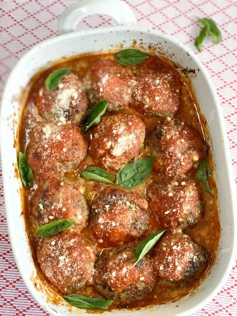 Meatballs With Ricotta, Amazing Meatballs, Ricotta Meatballs, Italian Meatballs Recipe, Italian Cookie Recipes, Beef Meatballs, Homemade Meatballs, Italian Meatballs, Miracle Prayer