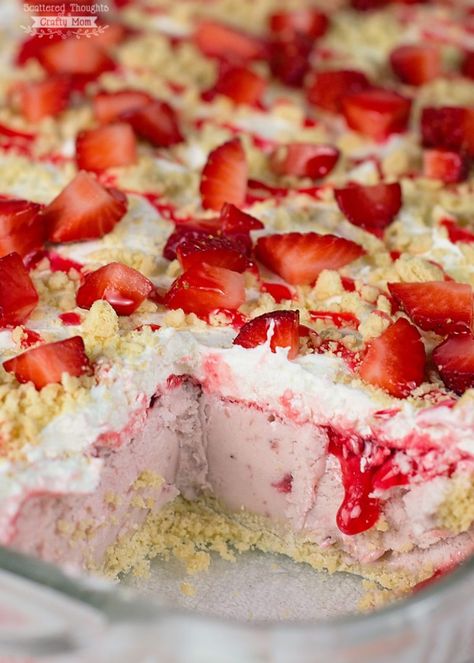 Strawberry Ice Cream Cake Recipe - Our family loves this Strawberry Ice Cream Cake! With minimal hands-on time, this frozen dessert is the perfect make-ahead dessert for spring and summer get-togethers. Strawberry Ice Cream Dessert Recipes, Strawberry Ice Cream Cake Recipe, Cake Recipe Strawberry, Frozen Strawberry Desserts, Cake Minimal, Cream Desserts Recipes, Frozen Deserts, Strawberry Ice Cream Cake, Homemade Strawberry Ice Cream