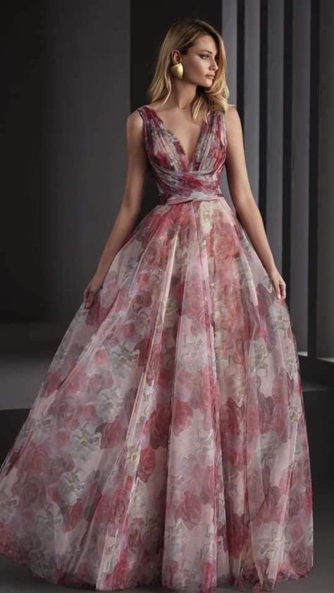 Dream Dresses, Gala Dresses, Fabulous Dresses, Pink Suede, Gorgeous Gowns, Godmother, Printed Maxi, Fancy Dresses, Printed Maxi Dress