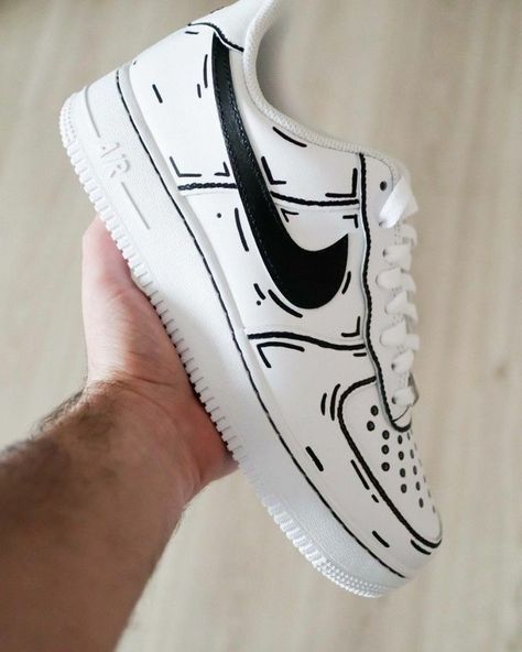 Air Force Nike, Classic Sketch, Sneakers Drawing, Nike Custom, Custom Sneakers Diy, Custom Shoes Diy, Diy Sneakers, Nike Shoes Air Force, Nike Air Force One