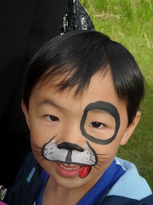 simple dog Kid Face Painting Ideas, Painting Ideas Small, Puppy Face Paint, Dog Face Paints, Face Painting Ideas, Painting Face, Puppy Costume, Painting Kids, Nice Face