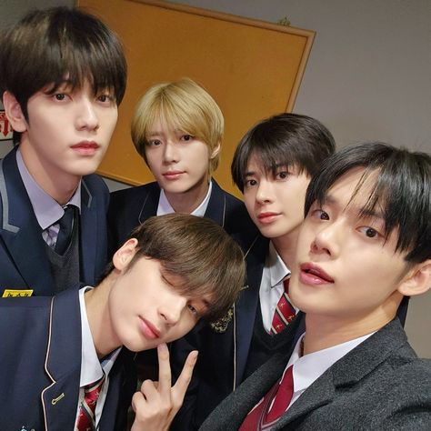 txt ot5 icon Txt Ot5 Icon, Txt Core, Bloom With Grace, Bad Songs, Txt Ot5, Txt Moa, Moa Diary, Boy Idols, Deja Vu