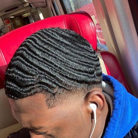 Waves 360, Black Hair Fade, Fresh Haircuts, 360 Waves Hair, Fade Haircut Designs, Waves Hairstyle Men, Types Of Waves, Black Men Haircut, High Fade Haircut