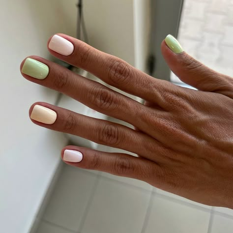 65 Prettiest Summer Nails to Inspire You Nails Kurz, Modern Nails, Minimal Nails, Casual Nails, Cute Gel Nails, Pink Acrylic Nails, Manicure Ideas, Manicure Y Pedicure, Spring Nail