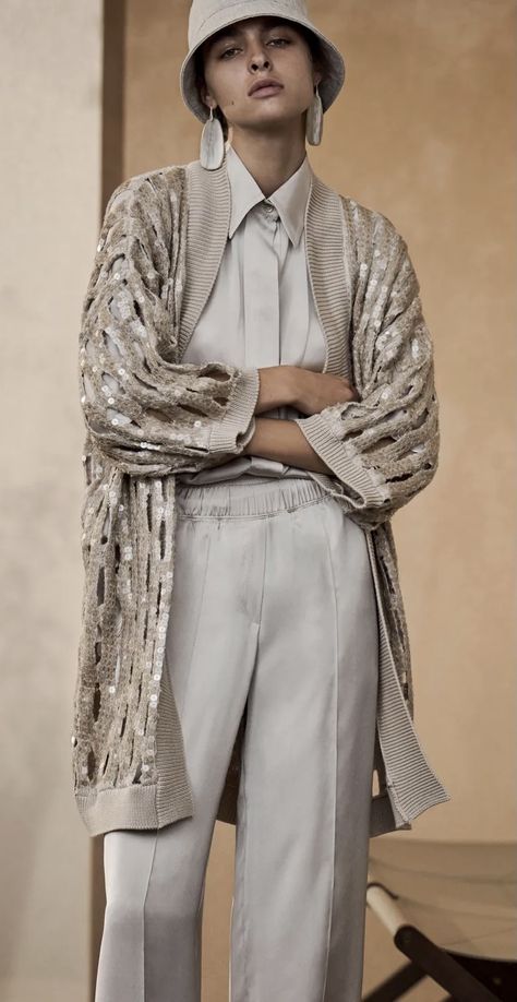 Parisian Chic Style, 2023 Ready To Wear, Amazing Ideas, Parisian Chic, Fashion Spring, Spring 2023, Linen Blazer, Marchesa, Knit Fashion