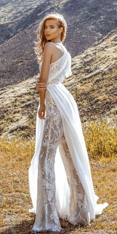 Jumpsuit Wedding Dress, Jumpsuit Wedding, Wedding Dress A Line, Halter Wedding Dress, Wedding Dress Gallery, Wedding Inspirasi, Bridal Jumpsuit, Wedding Dresses 2020, Wedding Jumpsuit