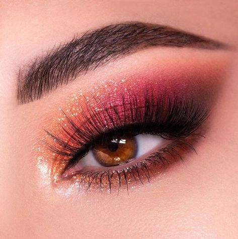 Loyal Brave True, Disney Eye Makeup, Makeup Cantik, Eye Makeup Images, Cute Eye Makeup, Make Up Inspiration, Eye Makeup Pictures, Red Makeup, Beautiful Eye Makeup