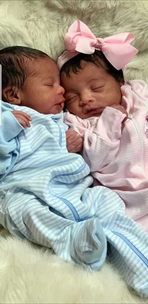 Mixed Newborn Twins, Twins Astethic, Quadruplets Aesthetic, Twin Baby Aesthetic, Twin Babies Aesthetic, Twin Baby Strollers, Mixed Twins, Cute Twin Babies, Black Twin Babies