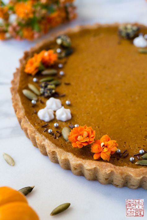 Autumn Pumpkin Tart Pumpkin Tart, Pumpkin Tarts, Tart Dessert, Mini Tart, Zucca Halloween, Pie Tart, Fruit Tart, Best Fruits, Sweet Tarts