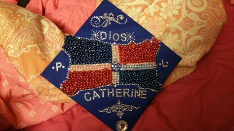 Graduating cap desing! Dominican desing! Made by me!!! Dominican Graduation Cap Ideas, Puerto Rican Graduation Cap Ideas, Graduation Cap Designs Puerto Rico, Dominican Graduation Cap, Graduation Cap Designs Salvadorian, Graduation Cap Designs Dominican, Graduation Boards, Graduation Cap Designs, Cap Decorations