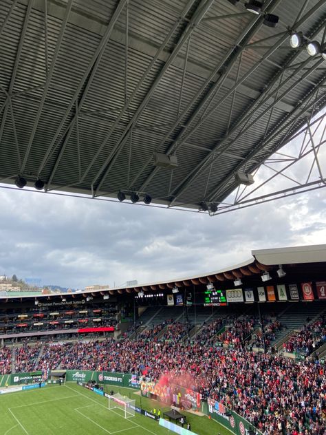 soccer game, portland thorns Portland Thorns, Dream Future, Soccer Game, Soccer Games, Portland, Soccer, Football, American Football