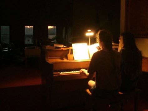 Playing The Piano, Piano Bar, Peppermint Tea, Funnel Cake, Playing Piano, The Piano, The Picture, Aesthetic Girl, Funnel