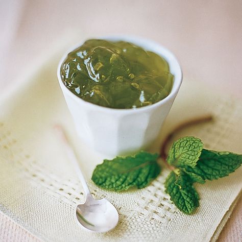 Mint jelly is a classic accompaniment to lamb and is particularly well suited to the simple flavors of Roasted Leg of Lamb. Mint Jelly For Lamb, Mint Jelly Recipe, Jelly Doughnuts, Dandelion Jelly, Jelly Recipe, Freezer Jam, Pepper Jelly, Lamb Roast, Jam And Jelly