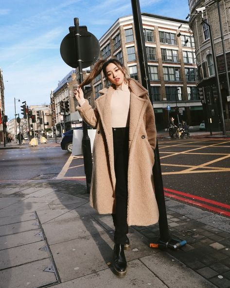 jenn im outfit London Winter Outfits, Jenn Im, Celebrity Updates, Paris Pictures, Oak And Fort, Cozy Outfit, Winter Outfit, Fall Wardrobe, Girly Girl