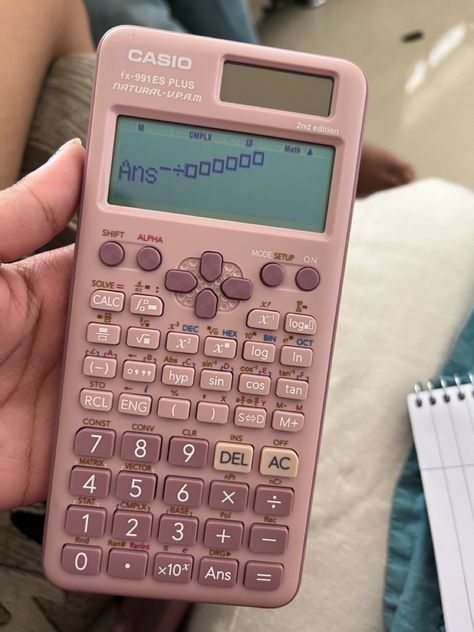 Pink Calculator Aesthetic, Pink Calculator, School Locker Decorations, Alien House, School Organisation, Pretty School Supplies, School Goals, Cute Stationary School Supplies, Kawaii School Supplies