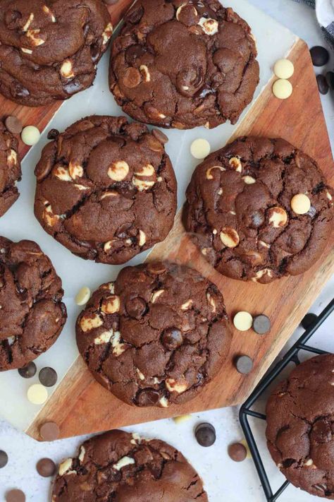 You searched for Triple chocolate cookies - Jane's Patisserie Nyc Cookies, Triple Chocolate Chip Cookies, Janes Patisserie, Triple Chocolate Cookies, Resepi Biskut, Plain Cookies, Levain Bakery, Triple Chocolate, Food Cakes