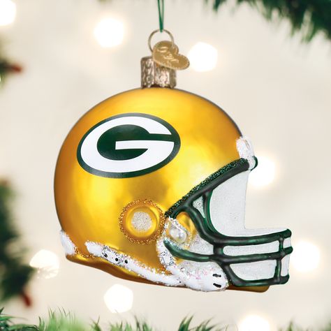 Packers Christmas, Green Bay Packers Helmet, Nfl Football Helmets, Nfl Championships, Green Bay Packers Fans, Green Bay Packers Football, Old World Christmas Ornaments, Packers Football, American Football Team