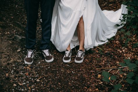 Wedding in vans Bride And Groom Vans Shoes, Vans Wedding, Alt Bride, Prenup Ideas, Shooting Inspiration, Dresses With Vans, Wedding Shooting, Civil Wedding Dresses, Diy Wedding Dress