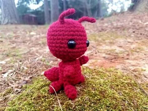 Simple Crochet Ant : 6 Steps (with Pictures) - Instructables Cricket Crochet Pattern, Ant Crochet Free Pattern, Crochet Ants, Ant Crochet Pattern, Crochet Plushies Pattern Free Easy, Crochet Stuffed Animals Easy, Ant Pattern, Crochet Dinosaur Pattern Free, Crochet Dinosaur Patterns