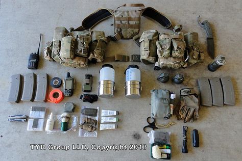 What Does a Military Combat Tracker’s EDC Consist Of? John Hurth of TÝR Group Walks us Through His Loadout Diy Gothic, Battle Belt, Fashion Goth, Altoids Tins, Victorian Corset, Military Gear Tactical, Tac Gear, Tactical Gear Loadout, Combat Gear