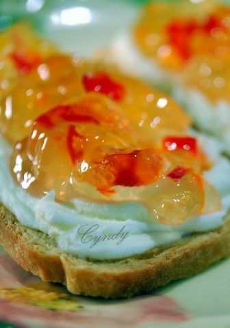 Best of Long Island and Central Florida: Habanero Pineapple Gold Jelly Pineapple Habanero Jelly, Habanero Jelly Recipe, Habanero Jelly, Pineapple Jelly, Pepper Jelly Recipes, Jelly Recipe, Dried Pineapple, Pepper Jelly, Jam And Jelly