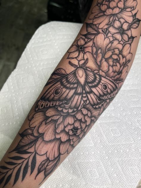 Peony Arm Sleeve, Peony And Moth Tattoo, Non Floral Tattoos For Women, Peony Sleeve Tattoo, Women With Tattoos, Wild Flower Tattoos, Gothic Floral Tattoo, Spooky Floral Tattoo, Inner Wrist Tattoos