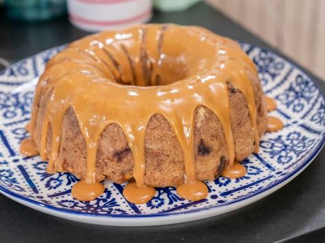 Apple Recipes Dessert, Caramel Apple Cake Recipe, Apple Cake Recipe, Caramel Apple Cake, Brown Apple, Brown Recipe, Apple Cake Recipes, Recipes Dessert, Apple Desserts