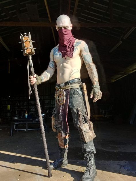 Mad Max Cosplay, Post Apocalyptic Clothing, Dc Costumes, Wasteland Warrior, After Earth, Post Apocalyptic Costume, Apocalyptic Clothing, 2000s Outfit, Festival Outfits Rave