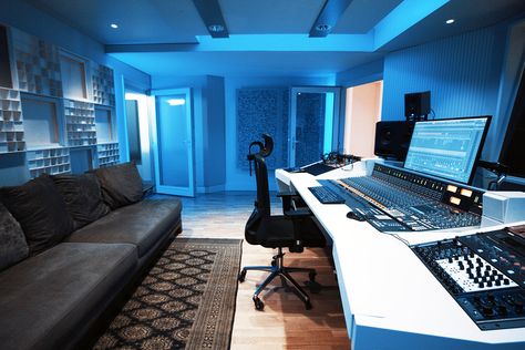 Smallish space, but workable. Editing Room Design, Music Studio Ideas, Mini Music Studio In Bedroom, Studio Vibes Music, Music Studio Room Design, Vocal Booth Recording Studio, Music Room Rules, Studio Equipment Music, Mansion Recording Studio