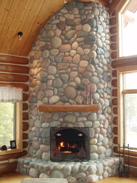 Gorgeous fireplace by mark lattimore!! Stone Veneer Fireplace, Stone Fireplace Designs, Stone Fireplace Wall, River Rock Fireplaces, Faux Stone Walls, Cabin Fireplace, Stone Fireplace Mantel, Gorgeous Fireplaces, Unique Farmhouse Decor