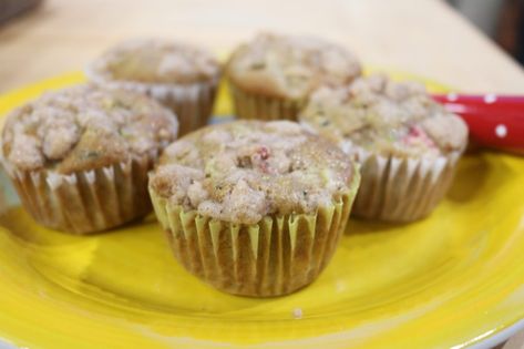 Zucchini and Rhubarb Bread | Commonground Nebraska Rhubarb Zucchini Muffins, Rhubarb Zucchini Bread, Rhubarb Bread, Rhubarb Muffins, Breakfast Sweets, Rhubarb Recipes, Sweet Roll, Zucchini Bread, Dessert Bread