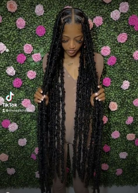 Big Faux Locs With Marley Hair, Large Long Butterfly Locs, Jumbo Butterfly Locs Long, Large Butterfly Locs, Jumbo Butterfly Locs, Butterfly Loca, Butterfly Locs, Feed In Braids Hairstyles, Faux Locs Hairstyles