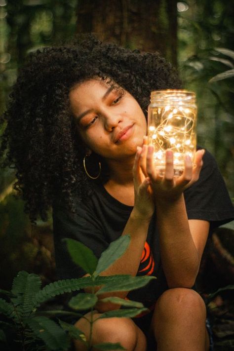 Woman Holding Clear Glass Jar Lamp Near Green-leafed Plant - Clickasnap - It pays to share Glass Jar Lamp, Glass Jar Lamps, Muse Art, Clear Glass Jars, Figure Poses, Jar Lamp, Body Poses, Adobe Photoshop Lightroom, Pose Reference Photo