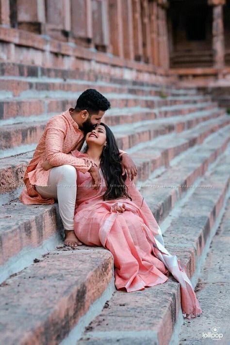 Couple Photoshoot With Saree, Indian Wedding Preshoot, Pre Wedding Shoot Pics, Saree Photoshoot Poses Couple, Pre Wedding Shoot Ideas Indian Couple Photos In Saree, Photoshoot Ideas For Prewedding, Couple Photoshoot In Saree Outdoor, Photo Shoot Dresses For Couples, Couple Prewedding Shoot